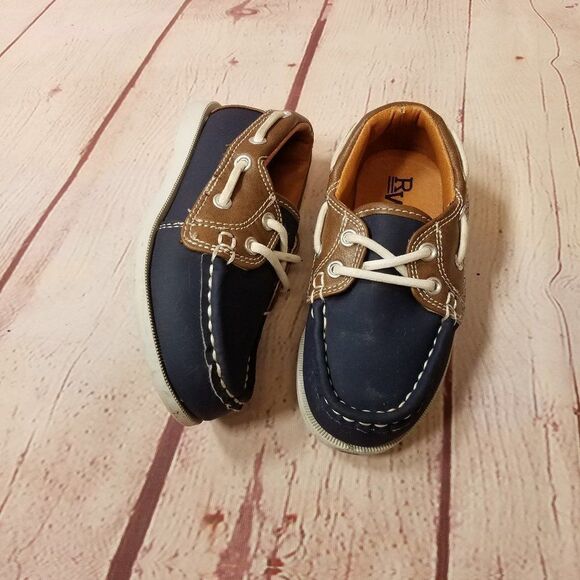 Robert Wayne  Loafers 7 - Picture 1 of 6